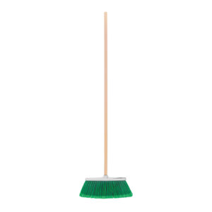 Escoba grande tipo cepillo, cerdas de PVC, bastón de madera