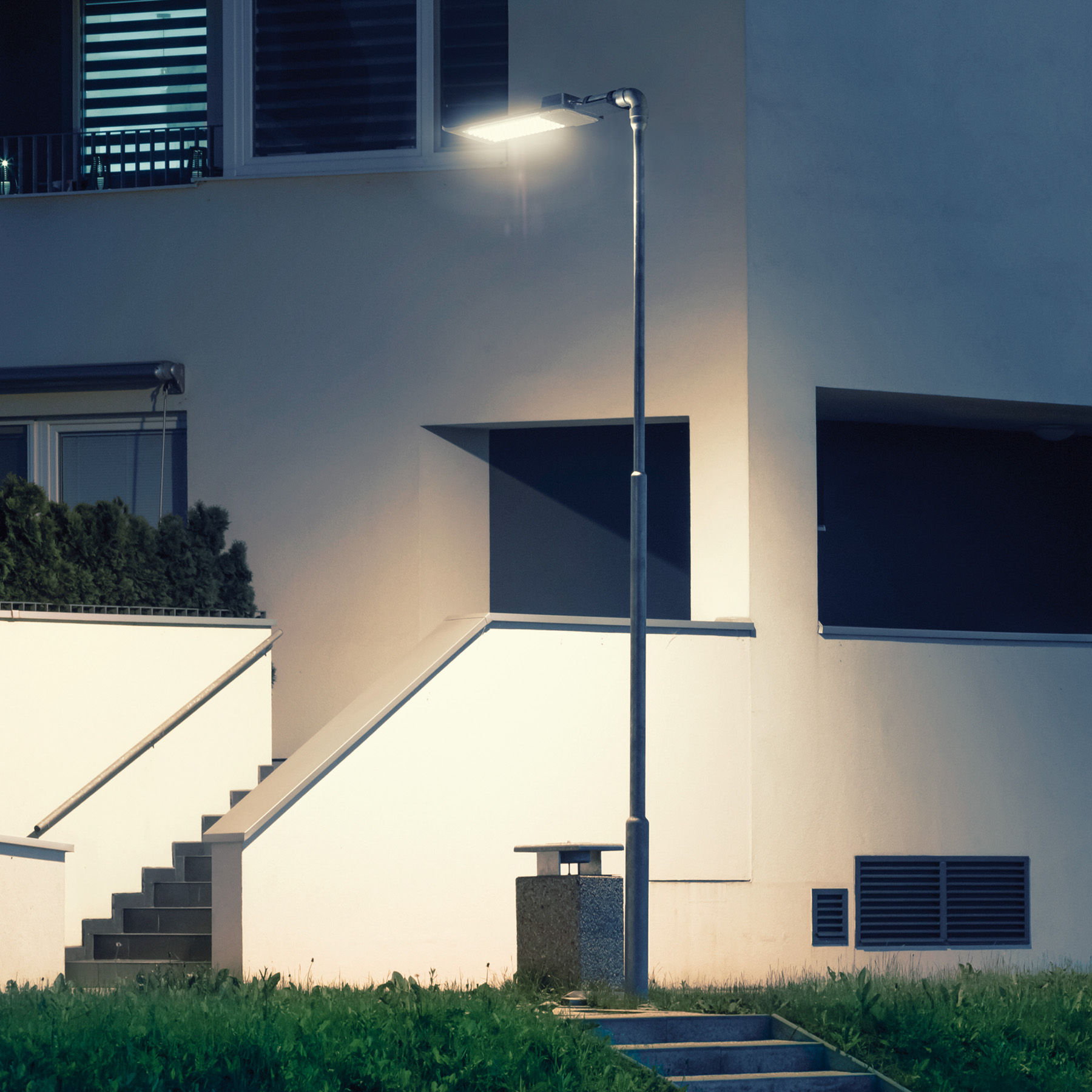 Luminario suburbano LED 50 W 6500 K, plano, VOLTECK - Imagen 4