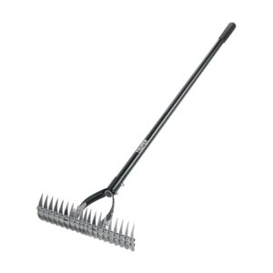 Rastrillo aireador de 19 dientes, mango 54", fibra vidrio